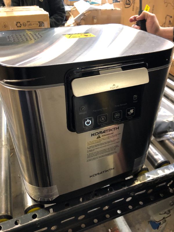 Photo 1 of 4L Electric Composter for Kitchen: Indoor Smart Quick Composting Machine with LED Timer Display, Odorless/Low-Noise Auto Garbage Disposal Home Countertop Compost Bin,Turn Waste into Natural Fertilizer