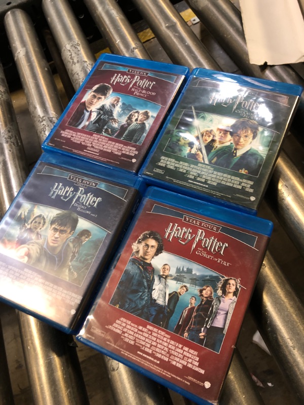 Photo 1 of Harry Potter: The Complete 8-Film Collection [Blu-ray]