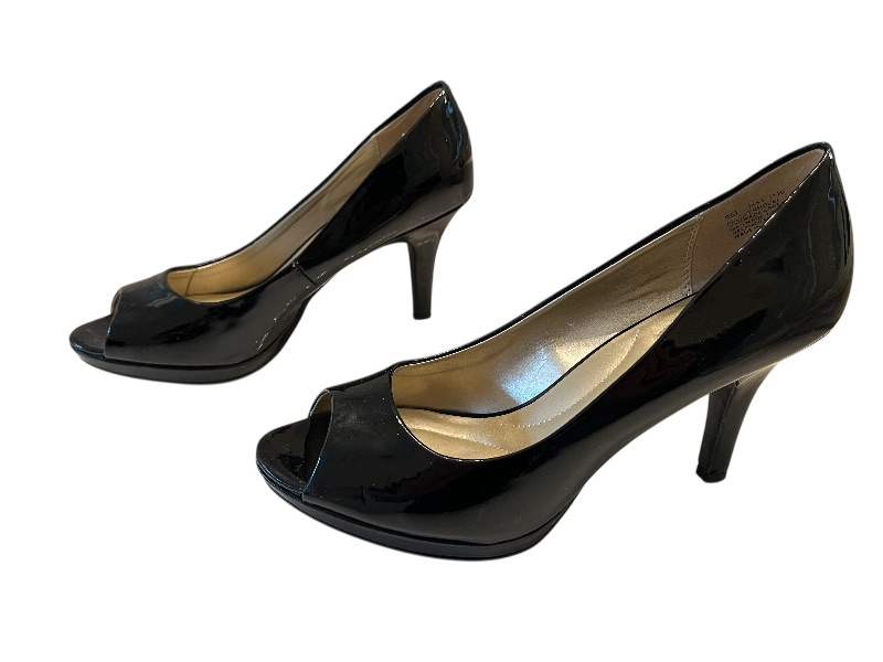 Photo 1 of BANDOLINO RAINAA BLACK HEELS WOMENS SIZE 8