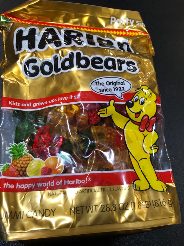 Photo 2 of Gold Bears Stand Up Bag Strawberry      EXP.06/20/2025