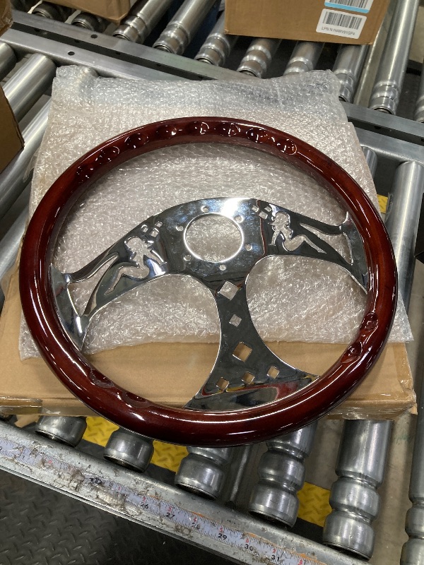 Photo 1 of 18 Inch Wooden Truck Steering Wheel Classic Grant Nostalgia Style Steering Wheel Slotted 3 Chrome-plated Spokes Woodgrain Steering Wheel (Girl pattern)
