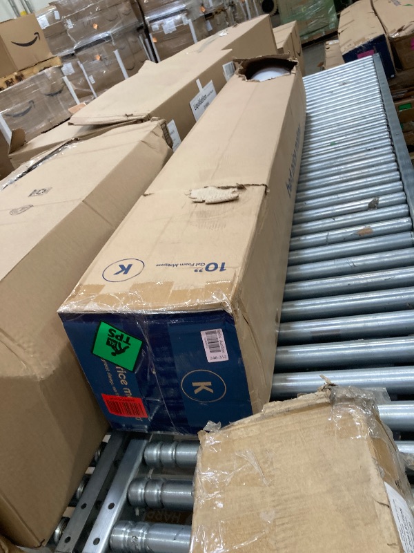 Photo 1 of 10” gel foam mattress 