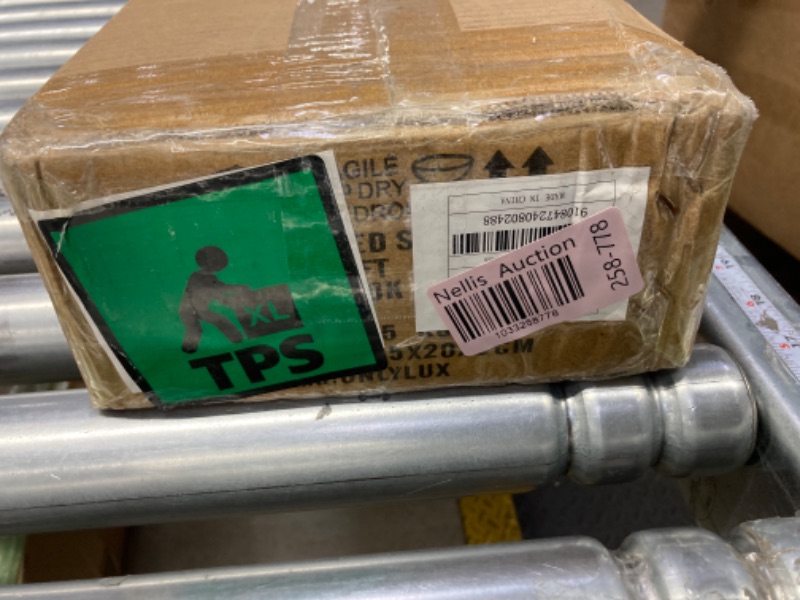 Photo 1 of ONLYLUX 5ft LED Shop Light Fixture, Linkable 6500K Daylight White Tube Light, High Output, Double Sided V Shape T8 Integrated 5 Foot Led Bulbs for Garage,Warehouse,Clear Lens 10-Pack