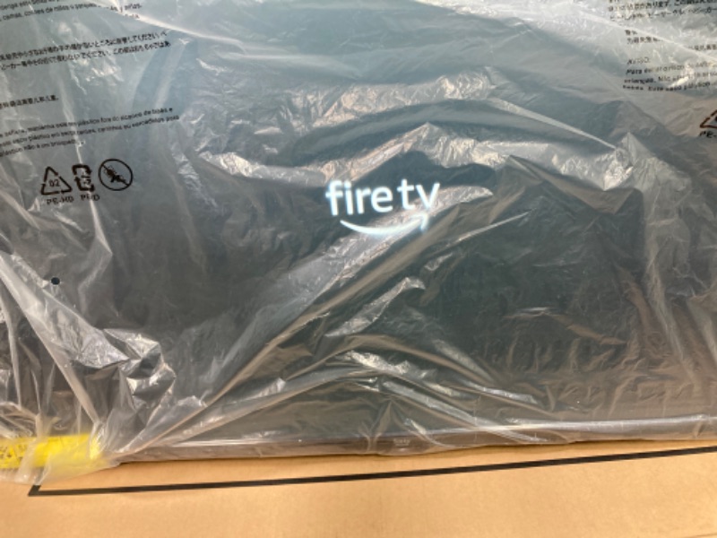 Photo 2 of Amazon Fire TV 40" 2-Series HD smart TV with Fire TV Alexa Voice Remote, stream live TV without cable