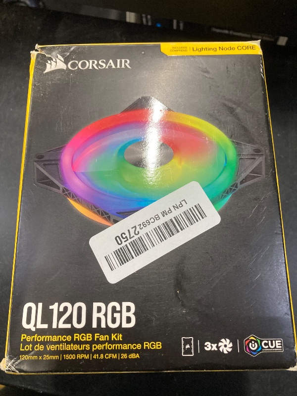 Photo 2 of Corsair iCUE QL120 RGB 120mm PWM Triple Fan with Lighting Node