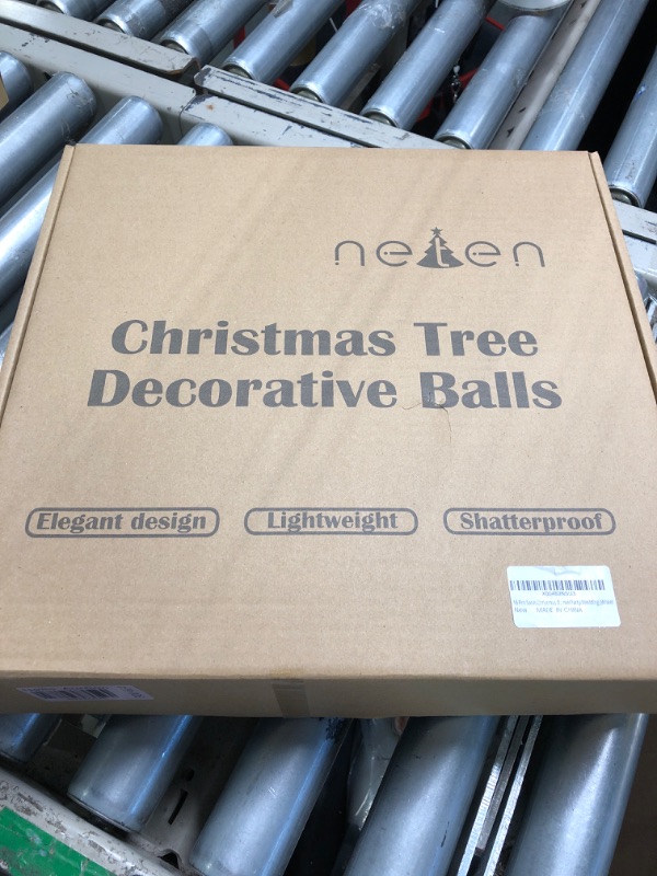 Photo 1 of 16 Pcs Christmas Ornaments Set, 3.15 Inch White Christmas Ball Ornaments, Christmas Tree Decorations, Shatterproof Vintage Hanging Ball Ornaments for Holiday/Home/Party(White)