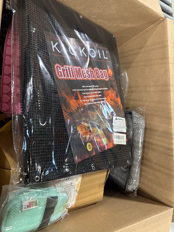 Photo 1 of ***AS IS / NO RETURNS -  FINAL SALE***
***BUNDLED BAG OF  ***

