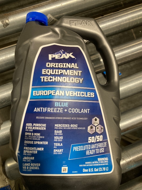 Photo 2 of ***DAMAGE ON THE PACKAGE*** Peak European Blue 50/50 Antifreeze + Coolant - 1 Gal