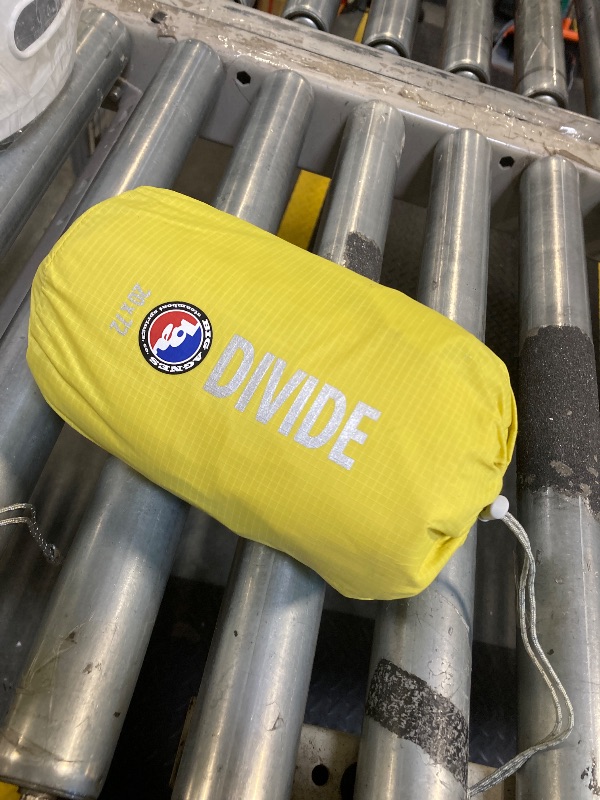 Photo 2 of Big Agnes Divide | Lightweight, Compact, Warm-Weather Air Chamber Sleeping Pad, Wide Long, Warm Olive