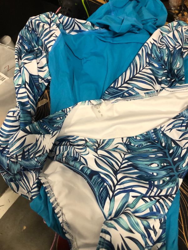 Photo 3 of ***USED***Holipick Women Light Blue Leaf Two Piece Hooded Rash Guard Swimsuit Long Sleeve Bathing Suit SPF Swim Shirts with Bikini Bottom XL