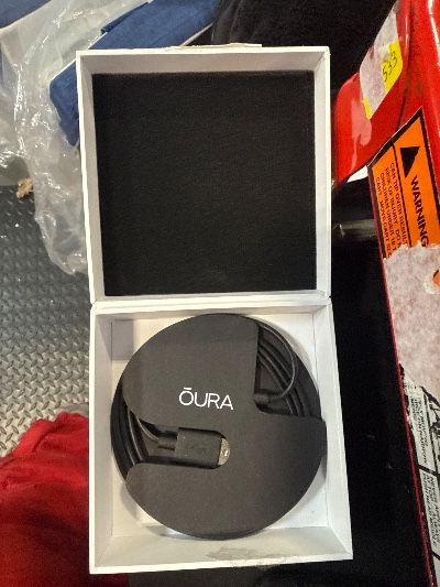 Photo 1 of Oura Ring Gen3 Horizon - Stealth - Size 9 - Smart Ring - Size First with Oura Ring Gen3 Sizing Kit - Sleep Tracking Wearable - Heart Rate - Fitness Tracker - 5-7 Days Battery Life