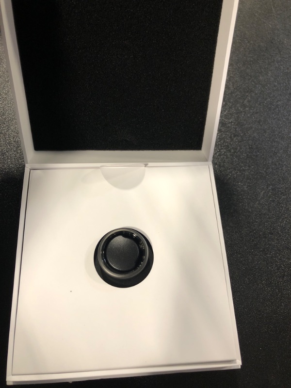 Photo 1 of Oura Ring Gen3 Horizon - Stealth - Size 9 - Smart Ring - Size First with Oura Ring Gen3 Sizing Kit - Sleep Tracking Wearable - Heart Rate - Fitness Tracker - 5-7 Days Battery Life