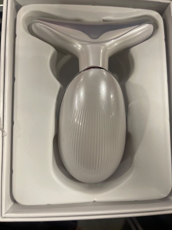 Photo 4 of 7 Color Light Based Multifunctional Facial Massager