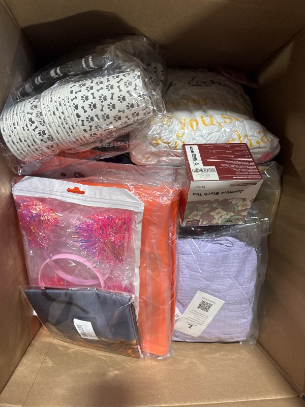 Photo 1 of ***AS IS / NO RETURNS -  FINAL SALE***
***BUNDLED BAG OF  ***
