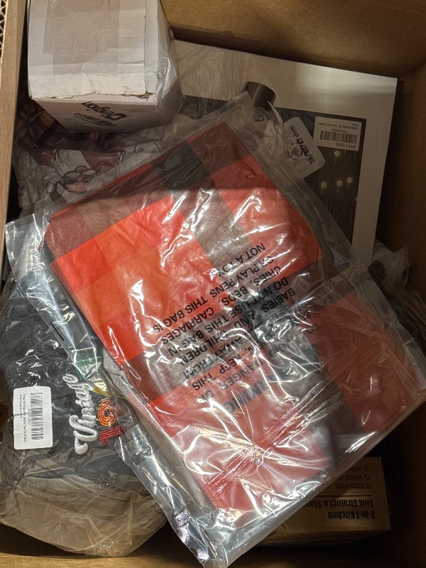 Photo 1 of ***AS IS / NO RETURNS -  FINAL SALE***
***BUNDLED BAG OF  ***
