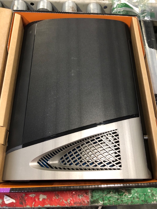 Photo 1 of ARRIS (G54) - Cable Modem Router Combo - Fast DOCSIS 3.1 Multi-Gigabit & BE 18000 WiFi 7 Router Comcast Xfinity, Cox, Spectrum Quad-Band 1, Up to 18 Gbps Max Speed