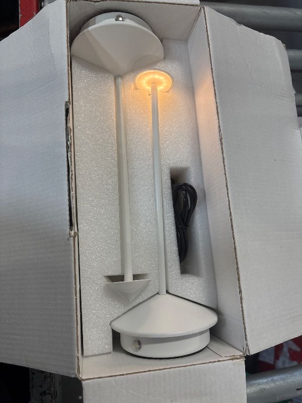 Photo 4 of ***USED***NEWSEE Modern Cordless Table Lamp Set of 2, Portable LED Desk Lamps, 5000mAh Rechargeable Battery Operated Lighting for Bedroom Dining Room Restaurant Coffee Shop Camping Night Light (White)   **only one works**