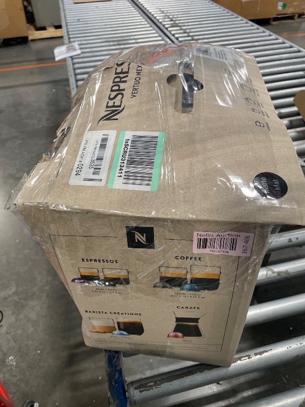 Photo 1 of ***DIRTY***Nespresso Vertuo Next Coffee and Espresso Machine by De'Longhi, Limited Edition, 5 cups, Matte Black