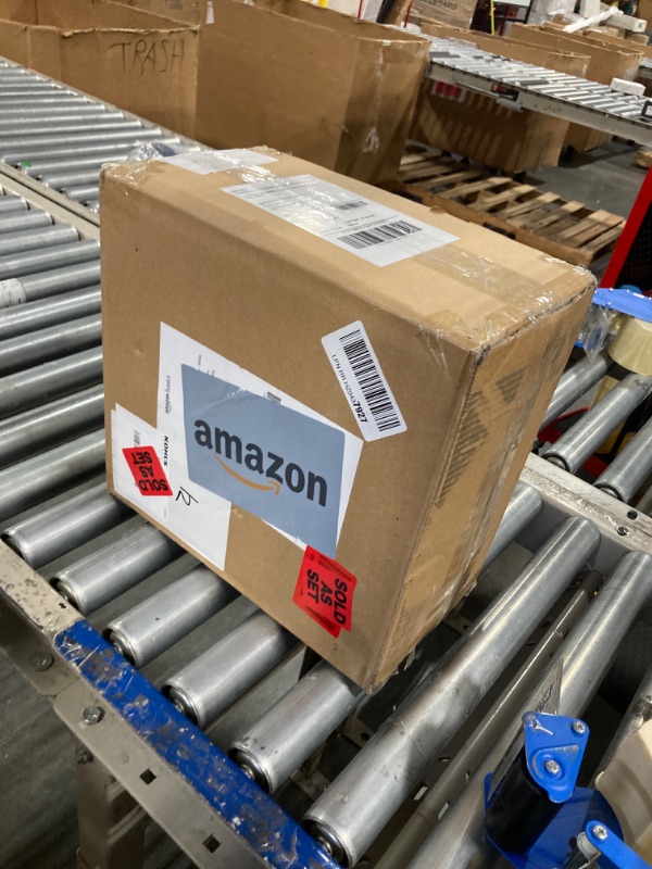 Photo 1 of Amazon Basics 8-Sheet Cross Cut Paper and Credit Card Shredder - White 8 Sheet - White