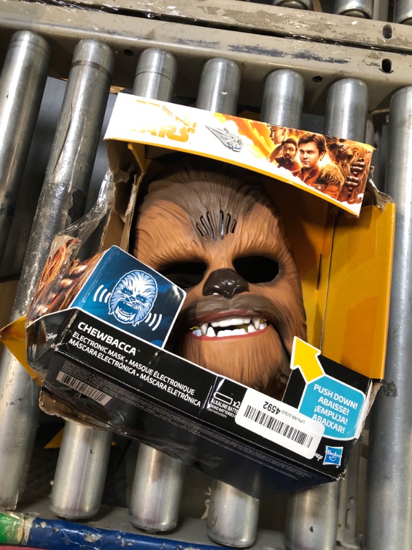 Photo 2 of **broken box**STAR WARS Movie Roaring Chewbacca Wookiee Sounds Mask, Funny GRAAAAWR Noises, Sound Effects, 5+ (Amazon Exclusive)