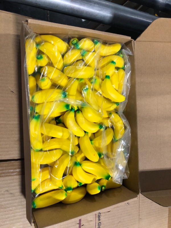 Photo 2 of 100 Pcs Banana Stress Toys Stretchy Banana Fidget Toys Realistic Banana Shaped Stretchy Toys Pu Foam Banana Party Favors for Teens and Adults Stress Relief