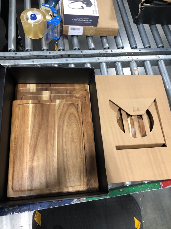 Photo 3 of ***USED***SMIRLY Wooden Cutting Boards For Kitchen - Bamboo Cutting Board Set with Holder, Wood Cutting Board Set, Cutting Board Wood, Wooden Chopping Board, Wooden Cutting Board Set