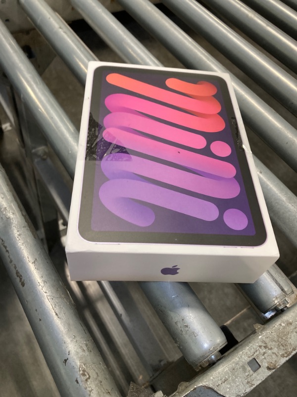 Photo 1 of Apple iPad Mini (6th Generation): with A15 Bionic chip