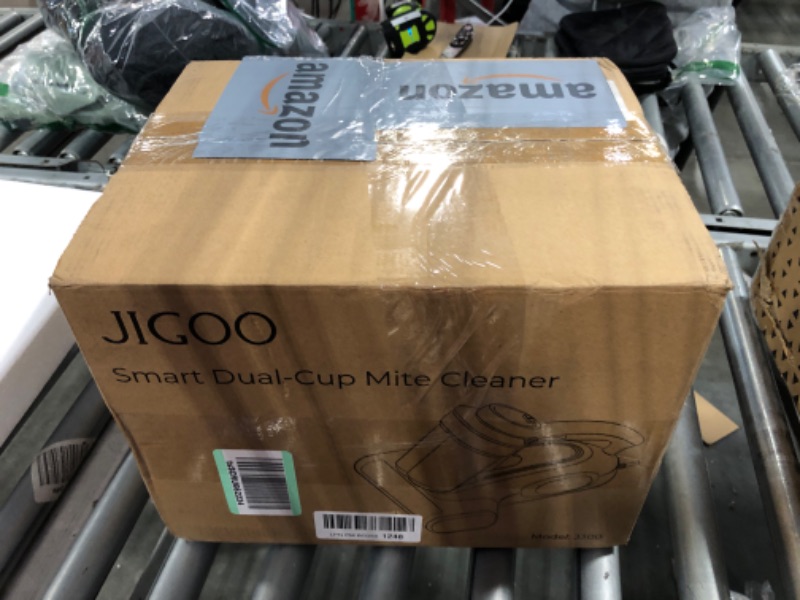 Photo 3 of ***DIRTY/NEEDS CLEANING*** JIGOO Bed Vacuum Cleaner with Dust Sensor, Mattress Vacuum Cleaner with UV & Ultrasonic and High Heating, 13Kpa Suction 500W Powerful Double-Cup Handheld Vacuum(J300, Corded)