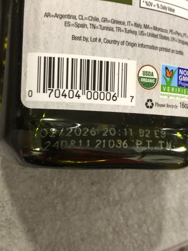 Photo 3 of Pompeian USDA Organic Robust Extra Virgin Olive Oil, First Cold Pressed, Full-Bodied Flavor, Perfect for Salad Dressings & Marinades, 16 FL. OZ.
