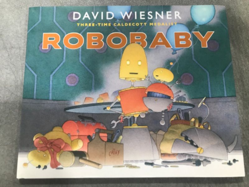 Photo 2 of Robobaby (Hardcover)
