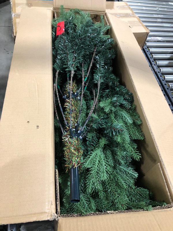 Photo 2 of HOMCOM 6 Foot Artificial Christmas Tree, Pine Hinged Xmas Tree with 795 Realistic Branches, Steel Base, Auto Open, Green