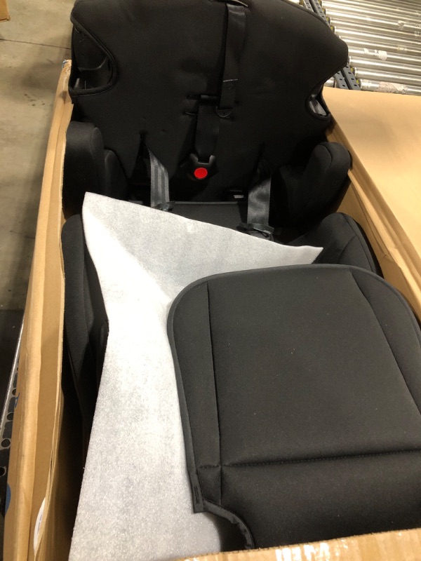 Photo 2 of Graco Tranzitions 3 in 1 Harness Booster Seat Black