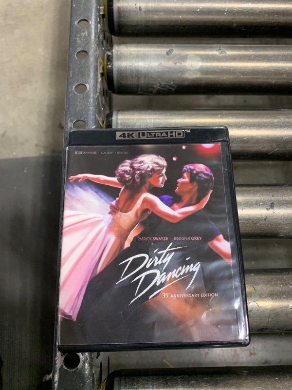 Photo 3 of Dirty Dancing [4K UHD] [Blu-ray]
