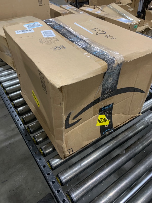 Photo 1 of Amazon Basics Window-Mounted Air Conditioner with Mechanical Control - Cools 150 Square Feet, 5000 BTU, AC Unit PARTS ONLY