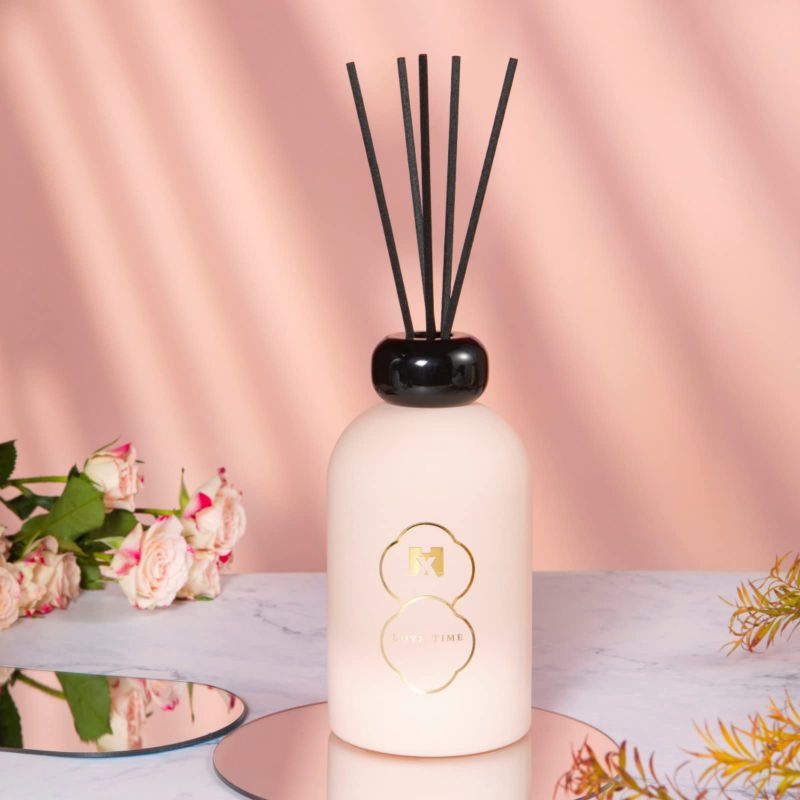 Photo 1 of Advanced Reed Diffuser Set?3.4oz of air fresheners for Home Bedroom Bathroom Fragrance Essential Oil Diffuser Home Decoration (Winter)