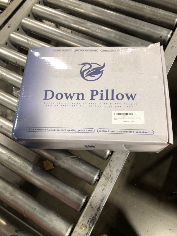 Photo 3 of Canadian White Goose Down Pillow Queen Size,900 Fill Power Soft Side Sleeper Pillow for Sleeping Neck Pain Relief,100% Cotton Shell 600 Thread Count Bed White Hotel Quality Fluffy Pillows