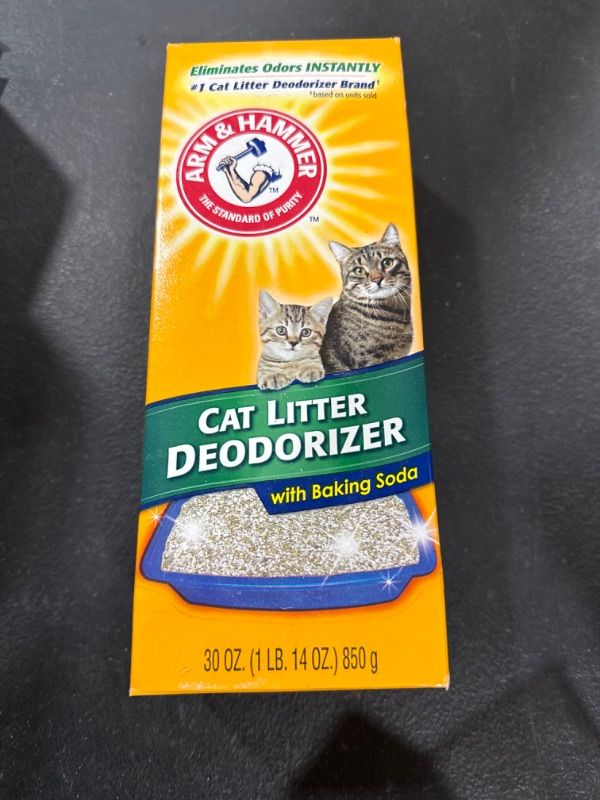 Photo 2 of ARM & Hammer Cat Litter Deodorizer 30 oz 1.88 Pound (Pack of 1)