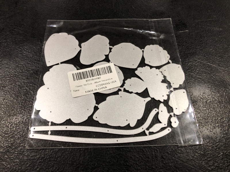 Photo 1 of 3D Backgrounds Frame Metal Cutting Die for Scrapbooking, New Cutting Dies DIY Album Card Making Decor Paper Craft Metal Die Cuts Party Wedding Decorations (Flower B 5.9 x 4.9 in)