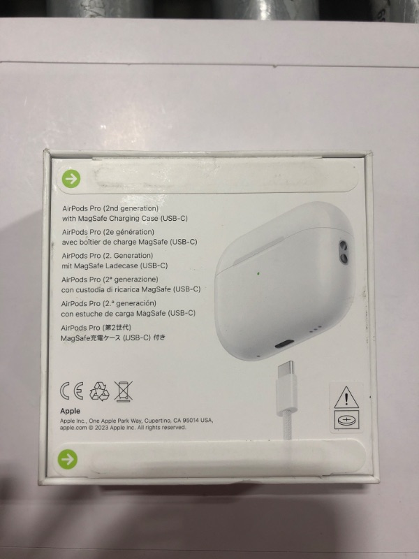 Photo 2 of AirPods Pro (2nd generation) with MagSafe Case (USB?C)