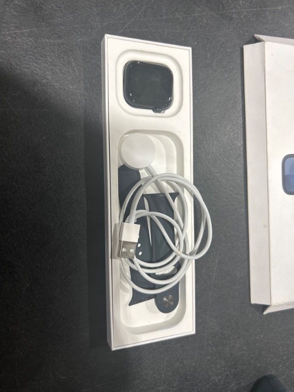 Photo 4 of *** ITEM IS ICLOUD LOCKED CANNOT BE USED SELLING FOR PARTS ONLY***Apple Watch Series 9 GPS Aluminum - Small/Medium Strap, Midnight Sport Band, Midnight Case, 41mm Midnight Aluminum Case with Midnight Sport Band 41mm S/M - fits 130–180mm wrists Without App