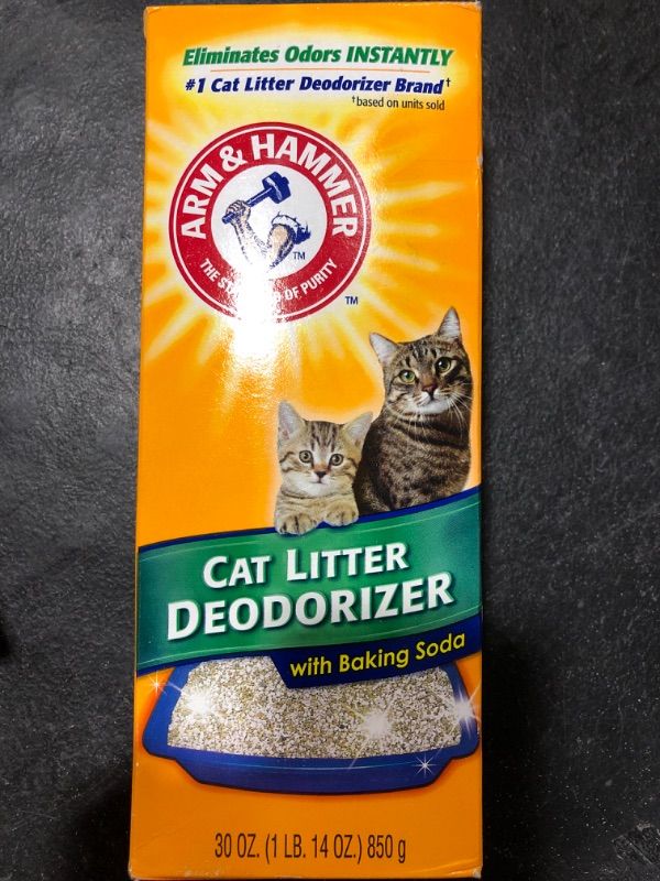 Photo 2 of ARM & Hammer Cat Litter Deodorizer 30 oz 1.88 Pound (Pack of 1)