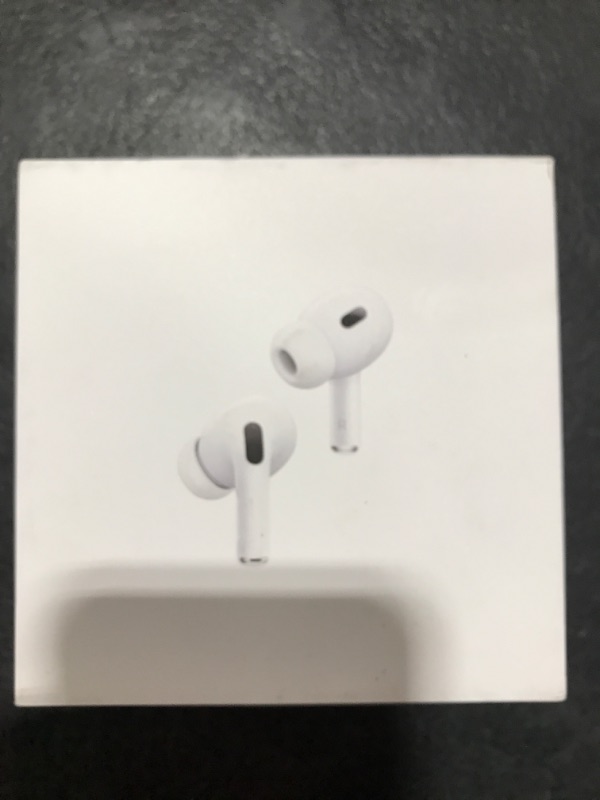 Photo 2 of AirPods Pro (2nd generation) with MagSafe Case (USB?C)