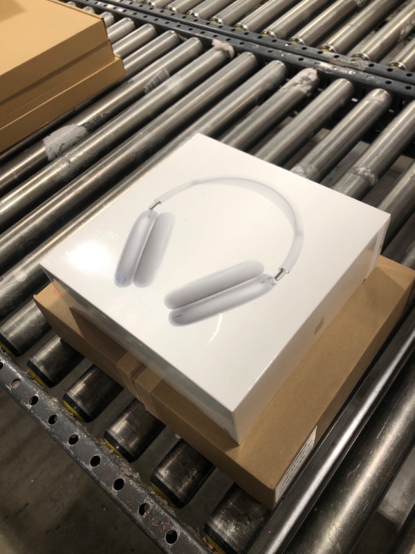 Photo 2 of Apple AirPods Max Wireless Over-Ear Headphones, Active Noise Cancelling, Transparency Mode – Silver