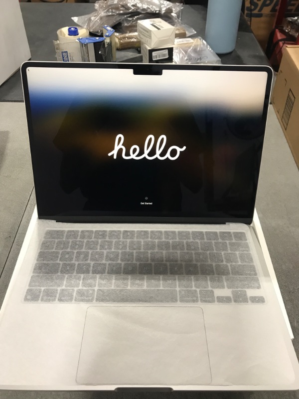 Photo 2 of Apple 13" MacBook Air (M3, Silver)