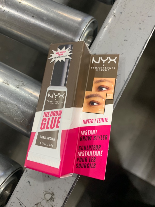 Photo 2 of NYX PROFESSIONAL MAKEUP The Brow Glue