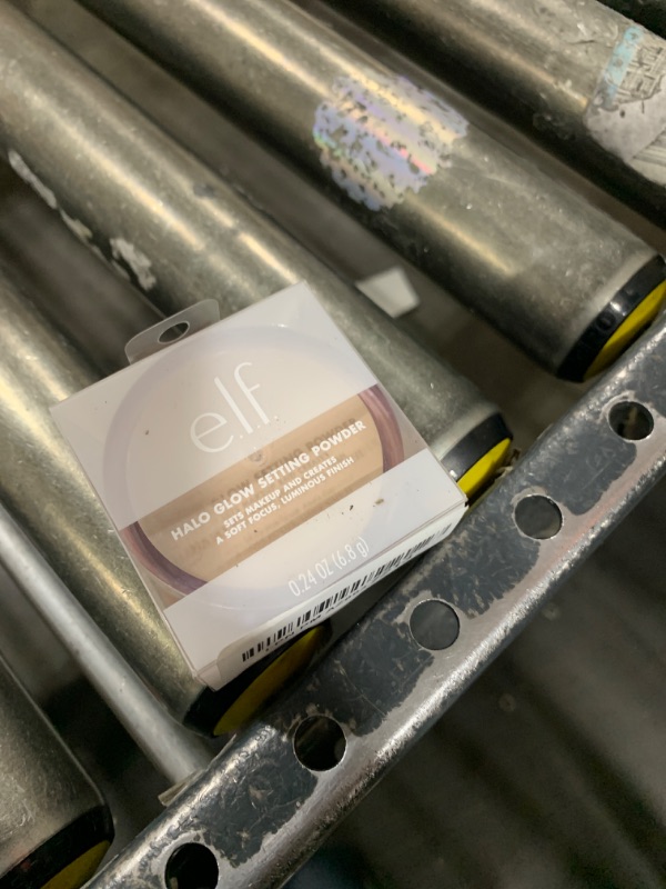 Photo 2 of ELF Halo Glow Setting Powder - Medium