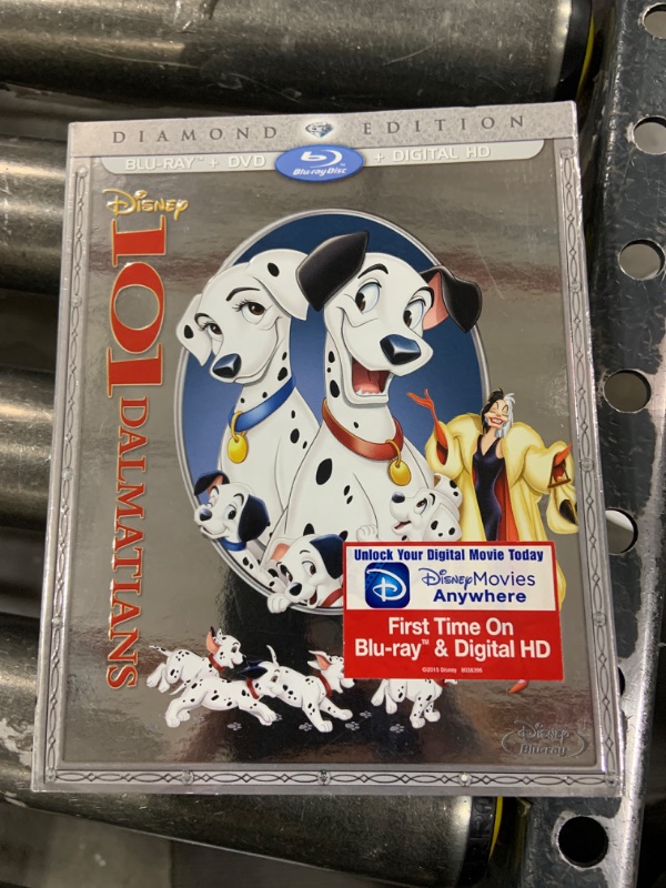 Photo 1 of 101 DALMATIANS BLUE RAY 