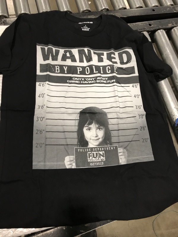 Photo 2 of (ADULT) Wanted Ony T-Shirt large
