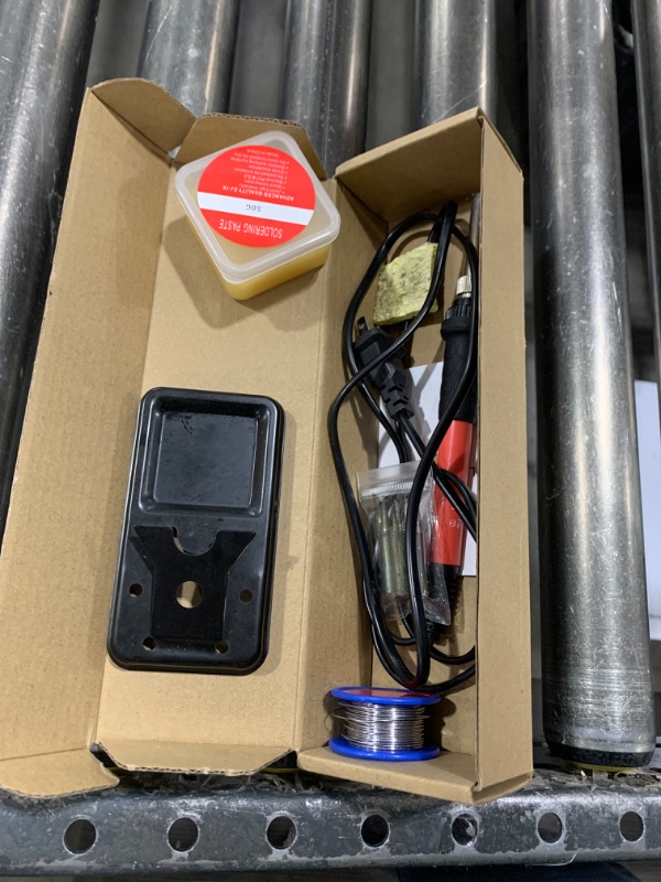 Photo 1 of Soldering Iron Kit