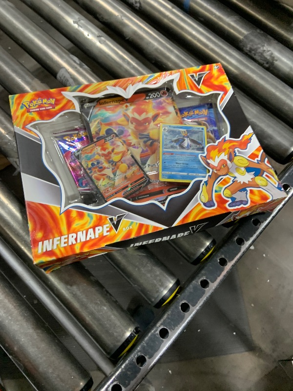 Photo 2 of Pokemon TCG: Infernape V Box